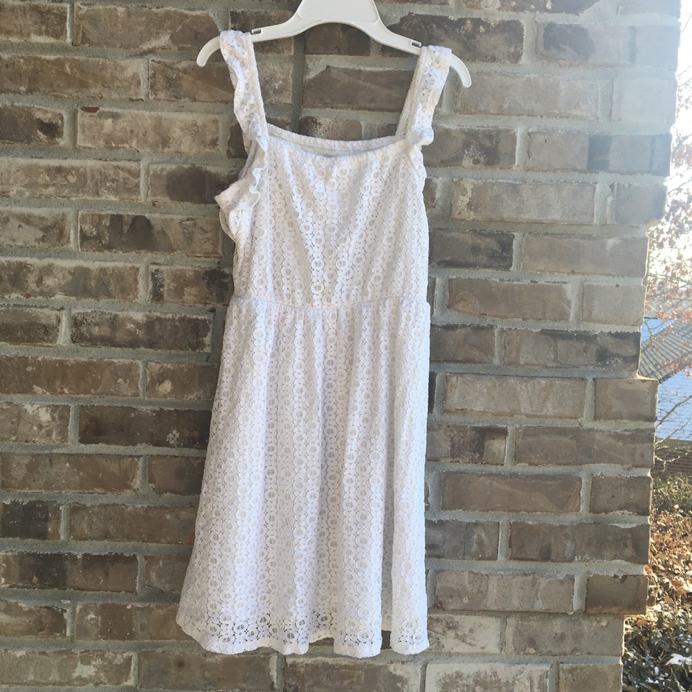Girls The Children’s Place white lace dress 10/12